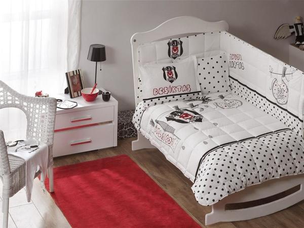 Taç Çocuk Yatak Nevresim Seti BJK Fanatik 4 Parça
