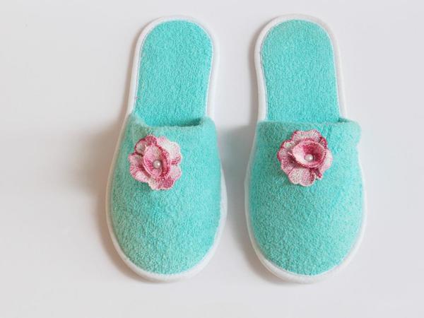 İncili Pembe Gül Desenli Terlik Mint