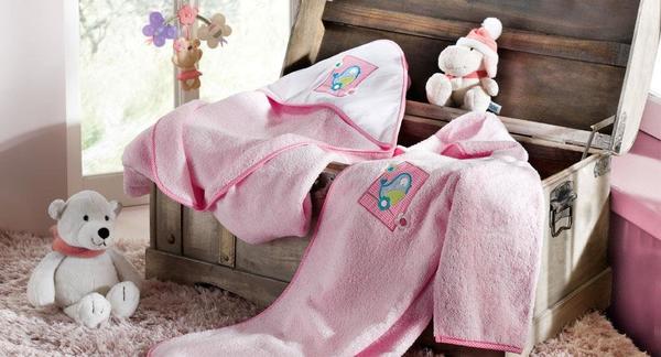 Taç Sweet Home 2-4 Yaş Bebek Bornozu