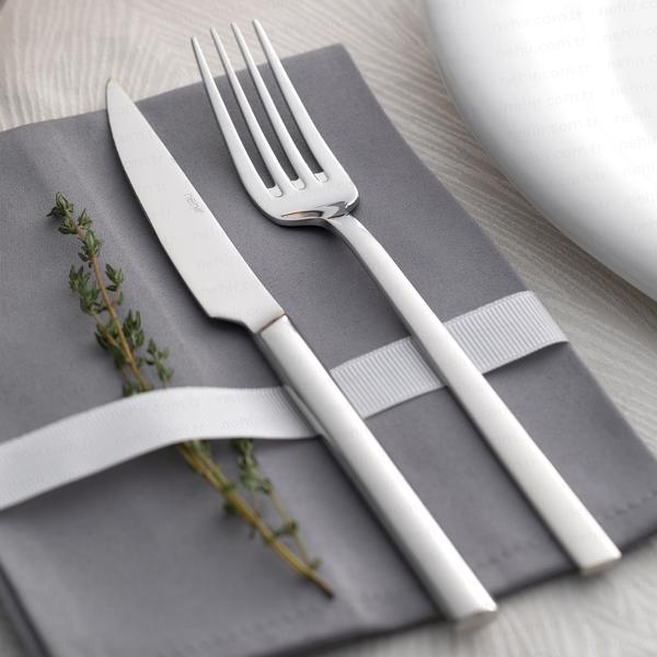 84-teiliges Dalyan-Set mit Lederbox