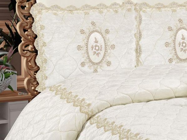 Amadora Samt-Spitze Tagesdecke Creme
