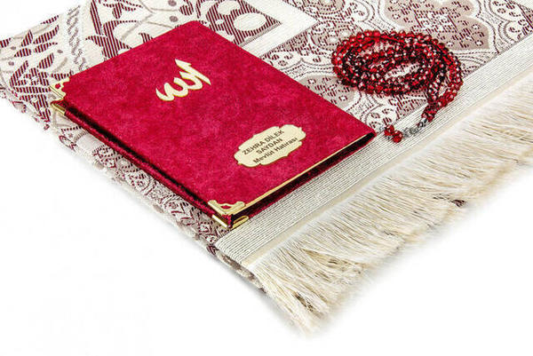 Ensemble de maman unique - livre de Yasin recouvert de velours - format de poche - plaque spéciale nom - tapis de prière - Tesb