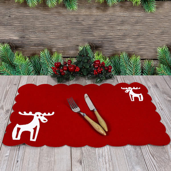 مفرش طاولة مجسم باللون الأحمر | ك +