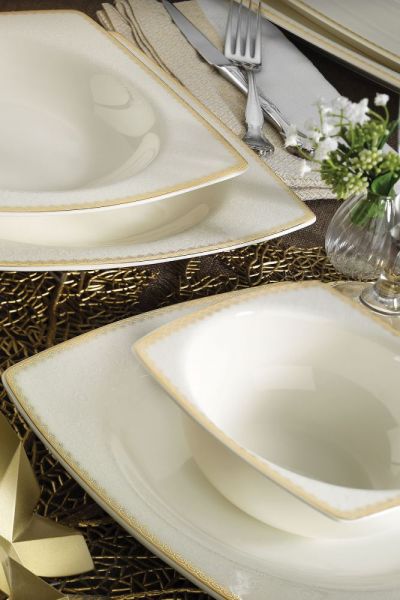 Kütahya Porselen Bone Mare 68 Parça 10127 Desenli Yemek Takımı