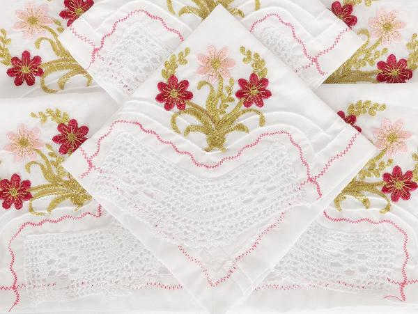 Çeyizlik El İşi Dantel Mutfak Takımı Flowers Bordo