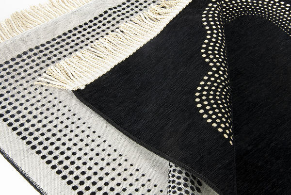 Mihrap Desenli Düz Şönil Seccade Siyah