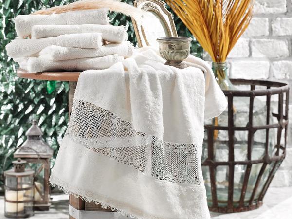French Laced Işıl Dowry Bamboo Serviette Crème | Ruché