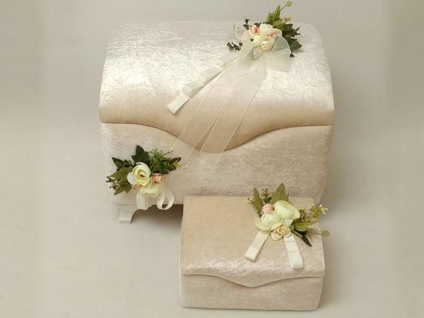 Model Covered Flowery 2-Piece Dowry Chest Cream