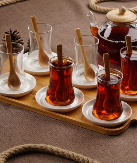 Porselen Tabakli 6 Li Cam Çay Brdği Bamb Tepsi+Kşk