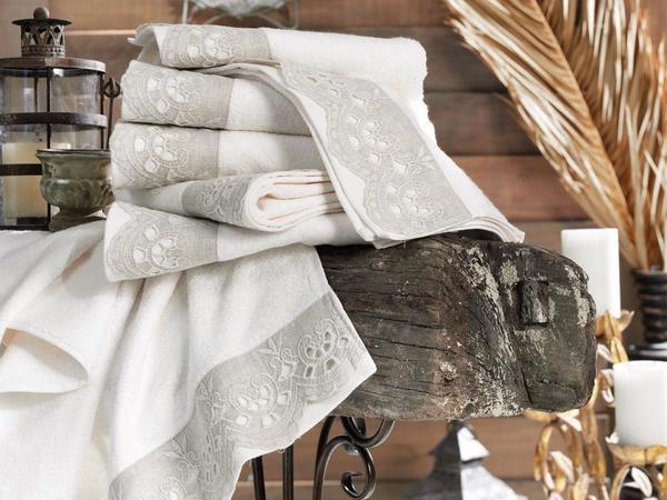 Serviette en bambou Suzi Dowry à lacets français | Ruché