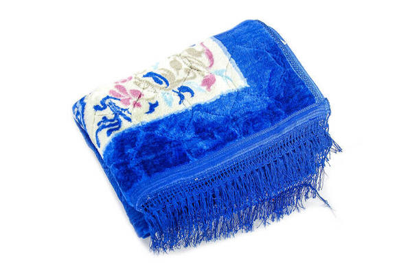 سجادة صلاة قطيفة مزخرفة بقاعدة مانعة للانزلاق أزرق