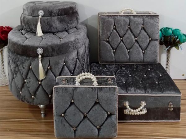 D Model Püsküllü 5 Li Çeyiz Sandık Takımı Gri