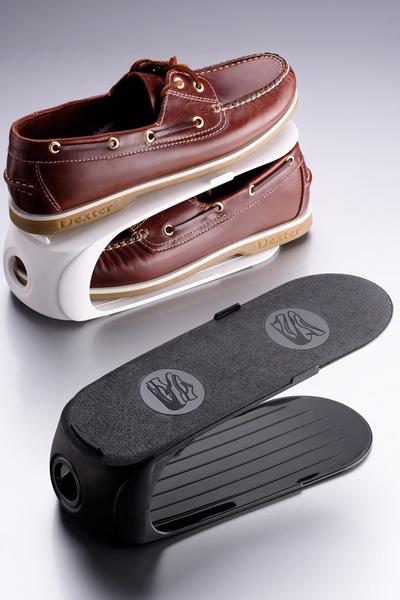 Rampe à chaussures de luxe noire