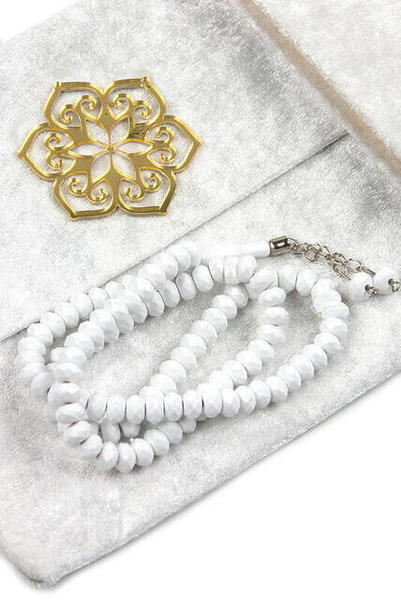 Livre Yasin recouvert de velours - Taille du sac - Assiette spéciale nom - Chapelet - Pochette - Boîte - Couleur blanche