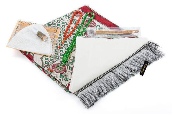 Ramazana Özel Set 43 - Seccade - Örtü - Esans - Takke - Tesbih - Misvak - Kutulu