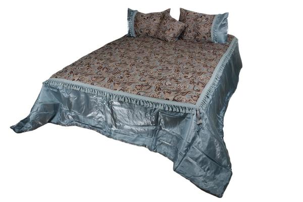 Taç Yatak Örtü Takımı Cerruti