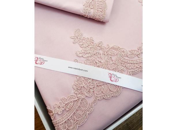 Ensemble de housse de couette à lacets français Shina Powder