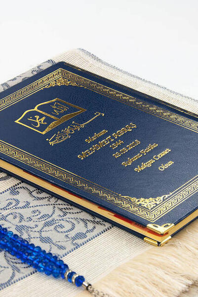 50 PCS - Nom imprimé livre à couverture rigide de Yasin - Tapis de prière - Ensemble de chapelet en cristal - Cadeau personnalisé