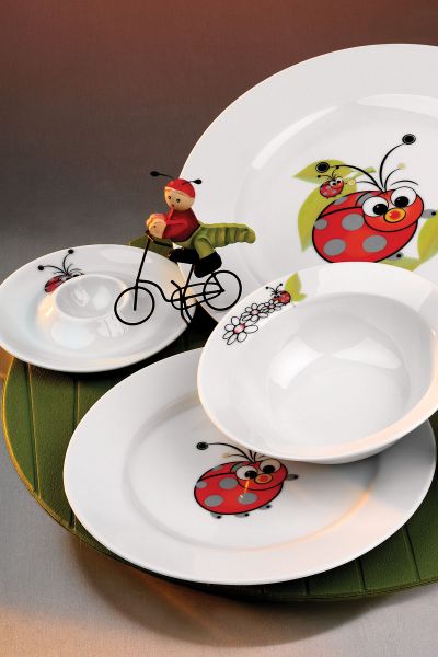 Kütahya Porselen Uç Uğur Böceği Mama Takımı