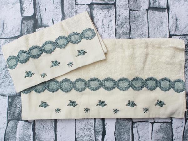 طقم مناشف Dowry Land Daisy Garden مع تطريز أبيض فيروزي