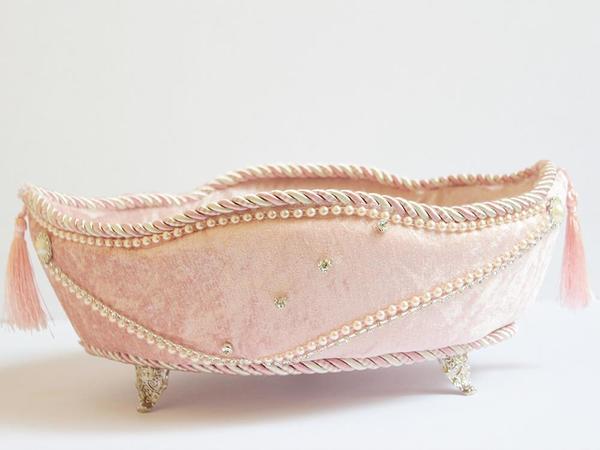 Swarovski Püsküllü Gondol Lüx Havlu Sepeti Pudra