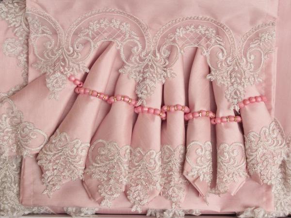 Fransız Dantelli Elmas 18 Parça Masa Örtüsü Takımı Pudra