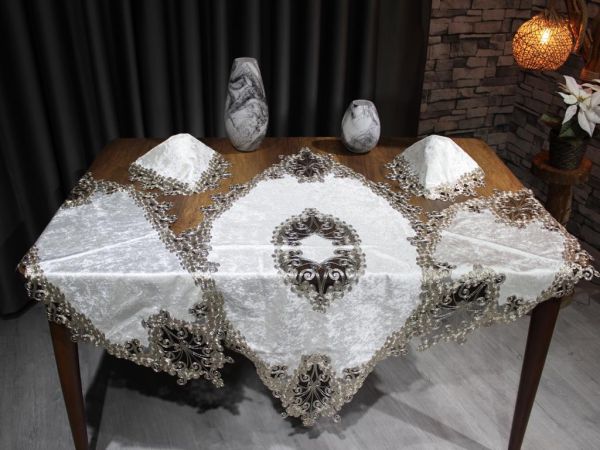 Fransız Güpürlü Kadife Kelebek Salon Takımı 5 Parça Krem Gold