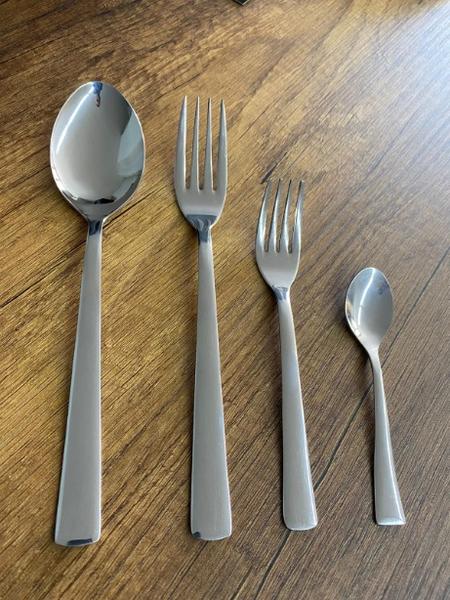 Bayev Özge Modell 24 Stück. Besteck