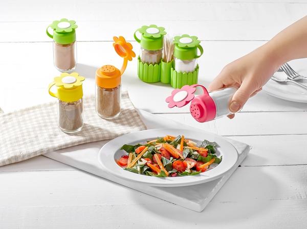 Bayev 2 Pieces Salt Shaker (Asorti Color Sent)