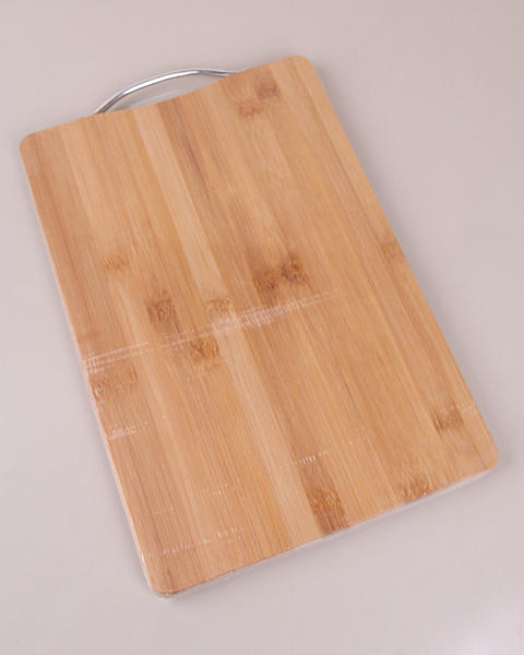 لوح تقطيع خشبي كبير الحجم من باييف