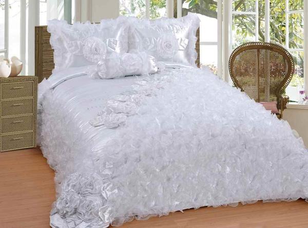 Saten Yatak Örtüsü Seti Çift Kişilik Beyaz